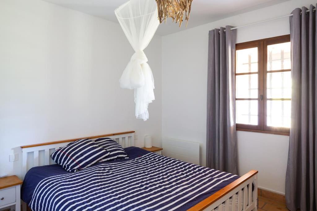 Mas Provencal De 120M2 En Camargue, Avec Piscine Et Parking Inclus, Ideal Pour Des Vacances Арль Екстер'єр фото