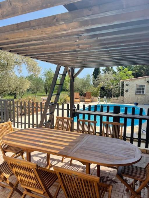 Mas Provencal De 120M2 En Camargue, Avec Piscine Et Parking Inclus, Ideal Pour Des Vacances Арль Екстер'єр фото