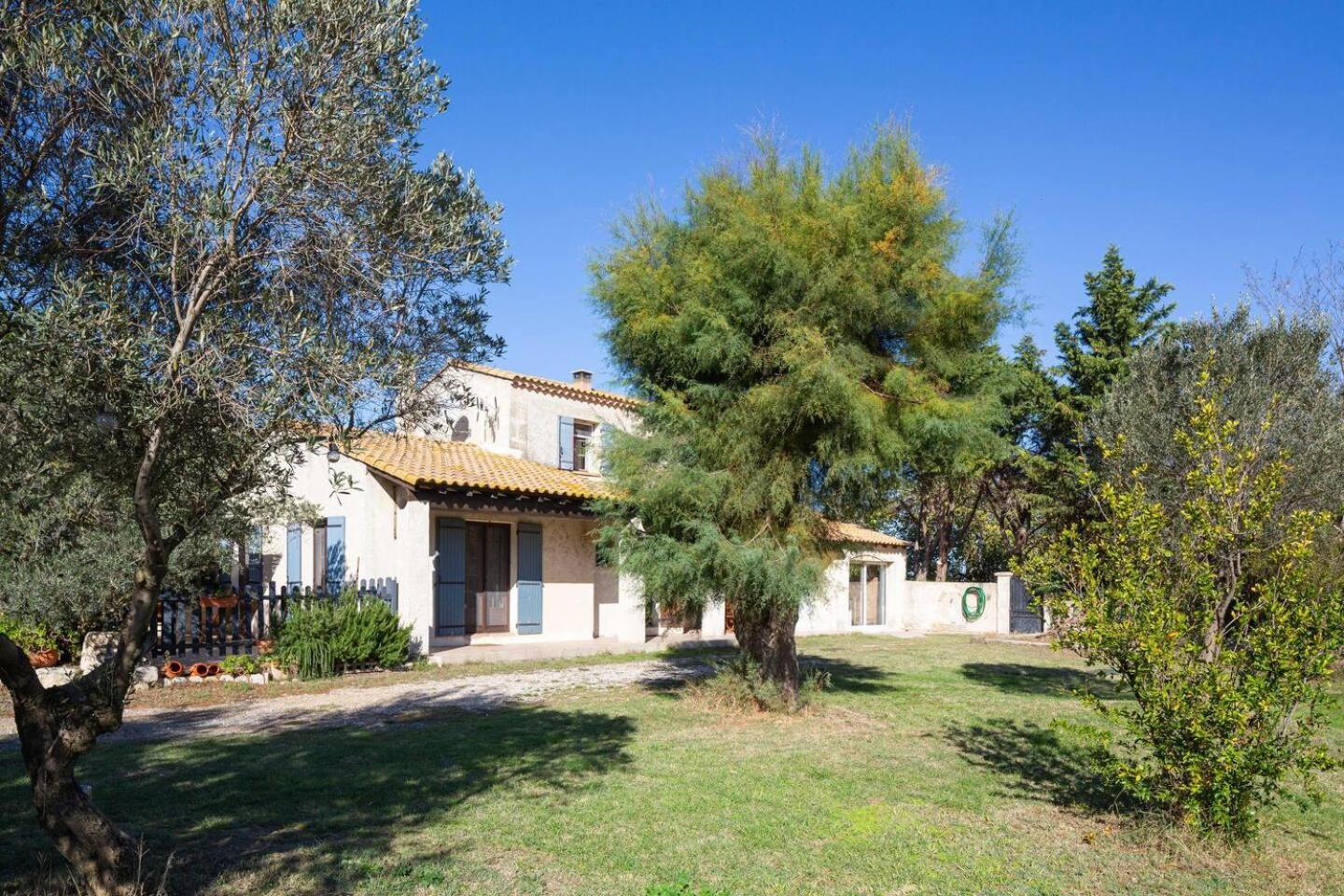 Mas Provencal De 120M2 En Camargue, Avec Piscine Et Parking Inclus, Ideal Pour Des Vacances Арль Екстер'єр фото